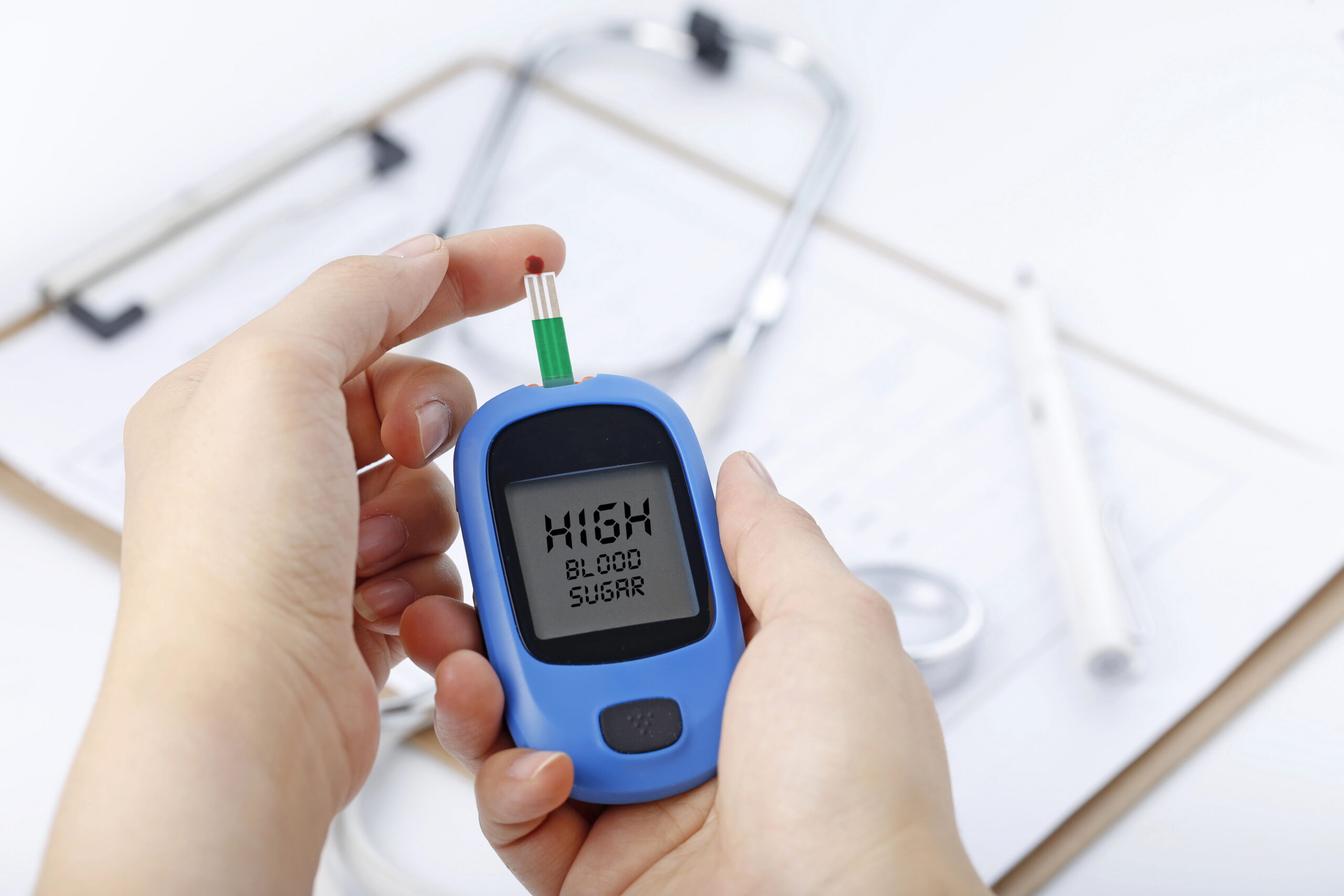 Complete Guide to Diabetic Management: How to Keep Blood Sugar Under Control